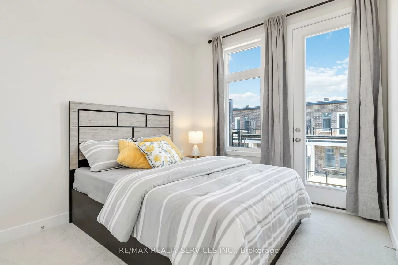 3051, Meadowridge, 1010 - JM Joshua Meadows, Oakville