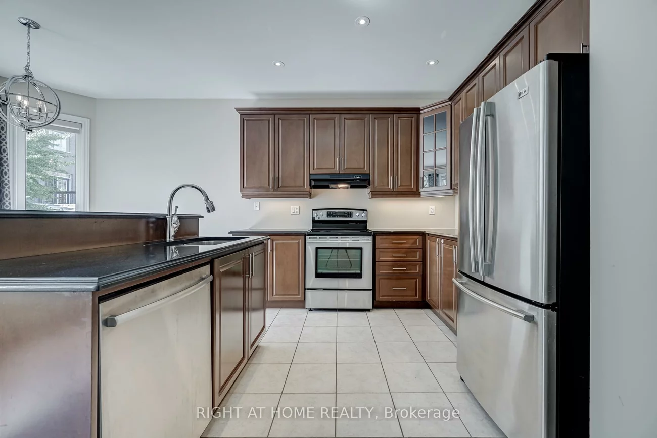 3407, Whilabout, 1001 - BR Bronte, Oakville