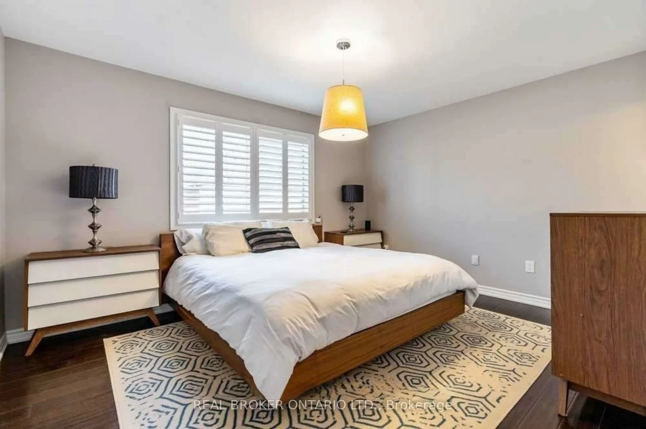 2369, Proudfoot, 1022 - WT West Oak Trails, Oakville