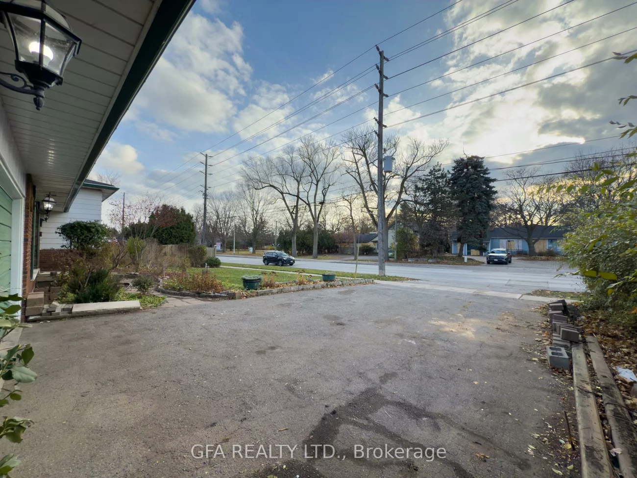 343, Bronte, 1020 - WO West, Oakville