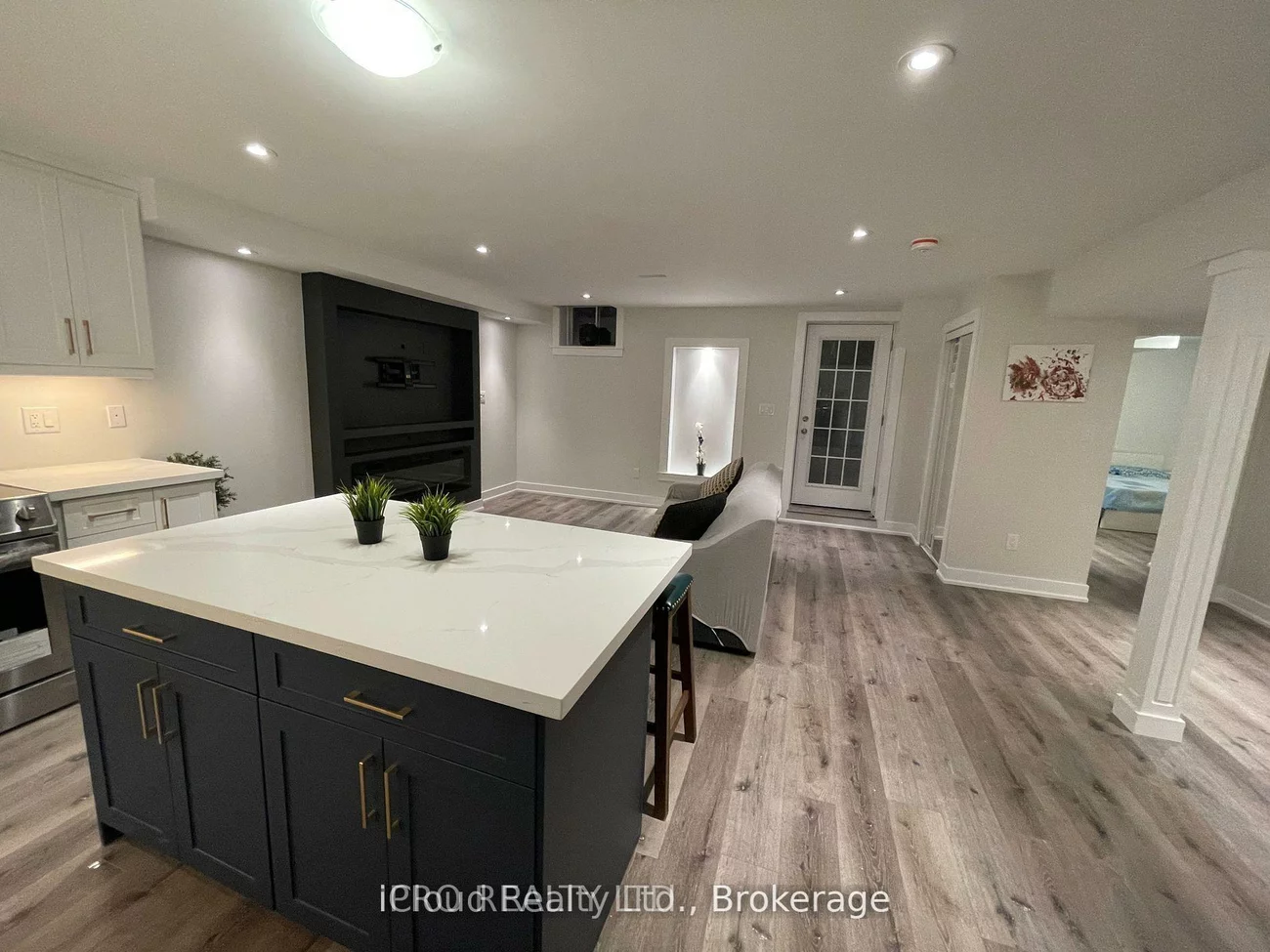 450, North Park, 1008 - GO Glenorchy, Oakville