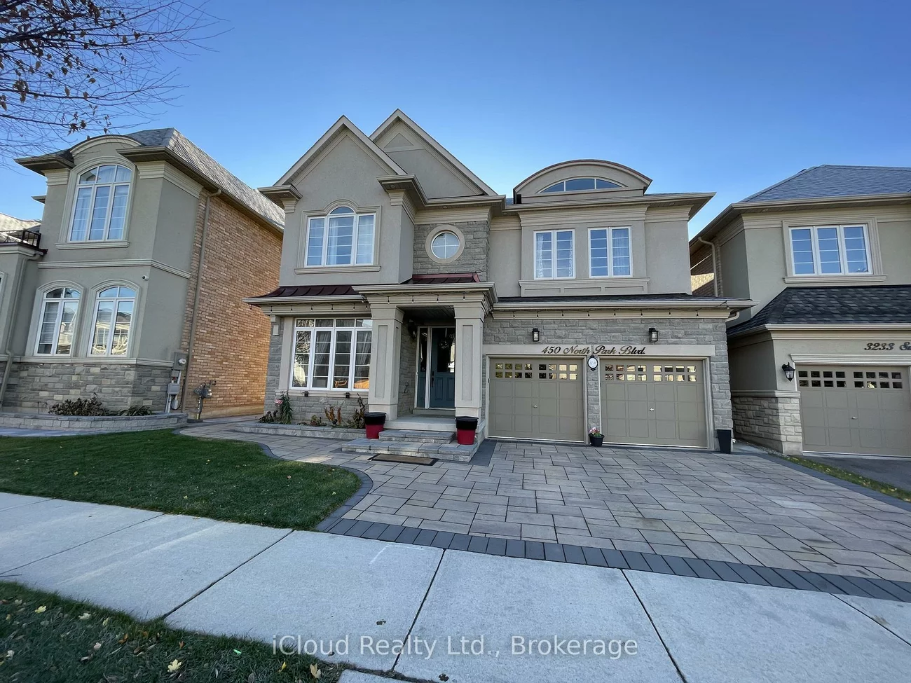 450, North Park, 1008 - GO Glenorchy, Oakville