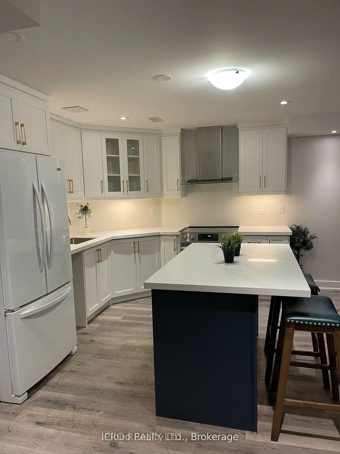 450, North Park, 1008 - GO Glenorchy, Oakville