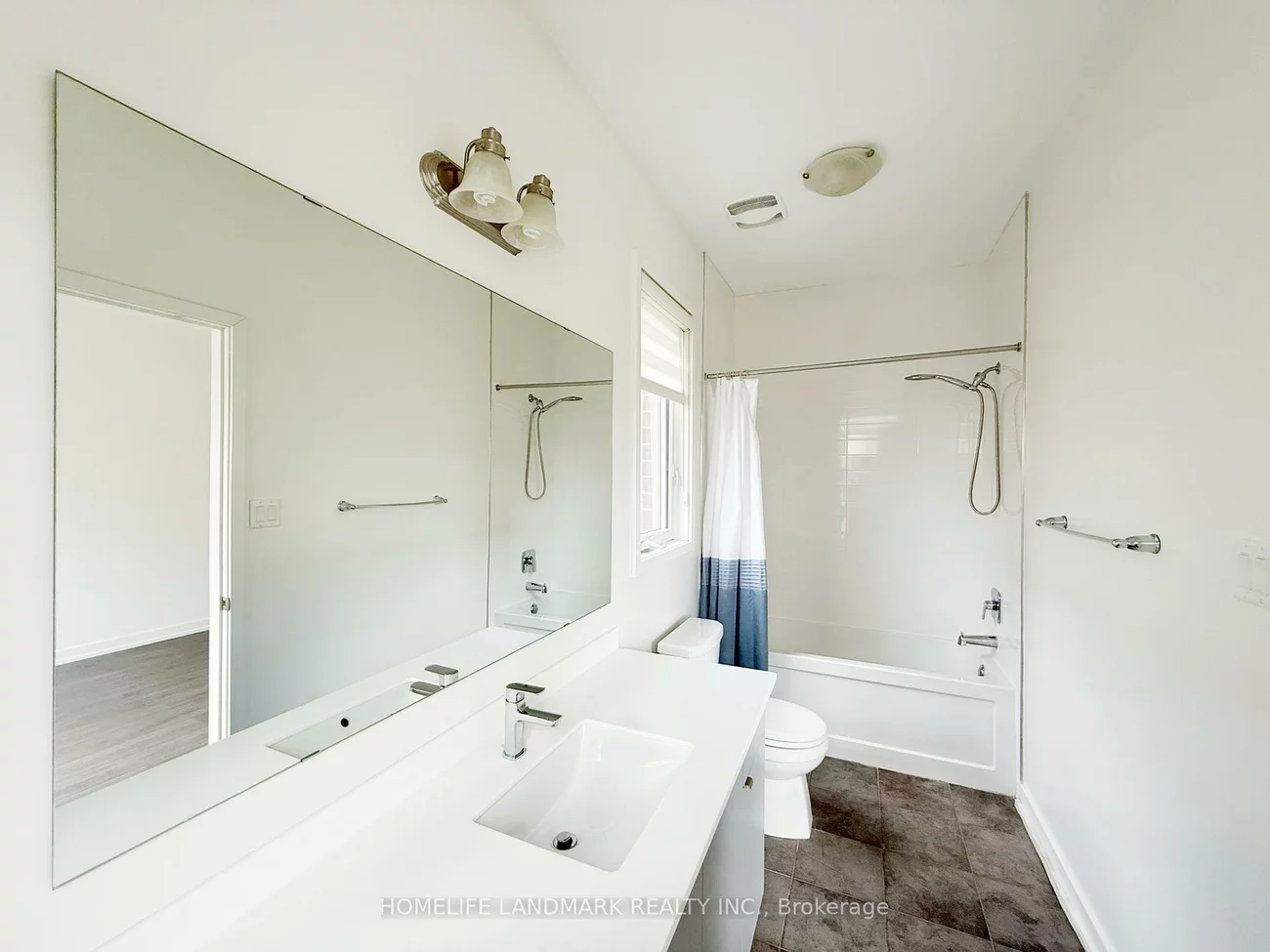 172, Squire, 1008 - GO Glenorchy, Oakville