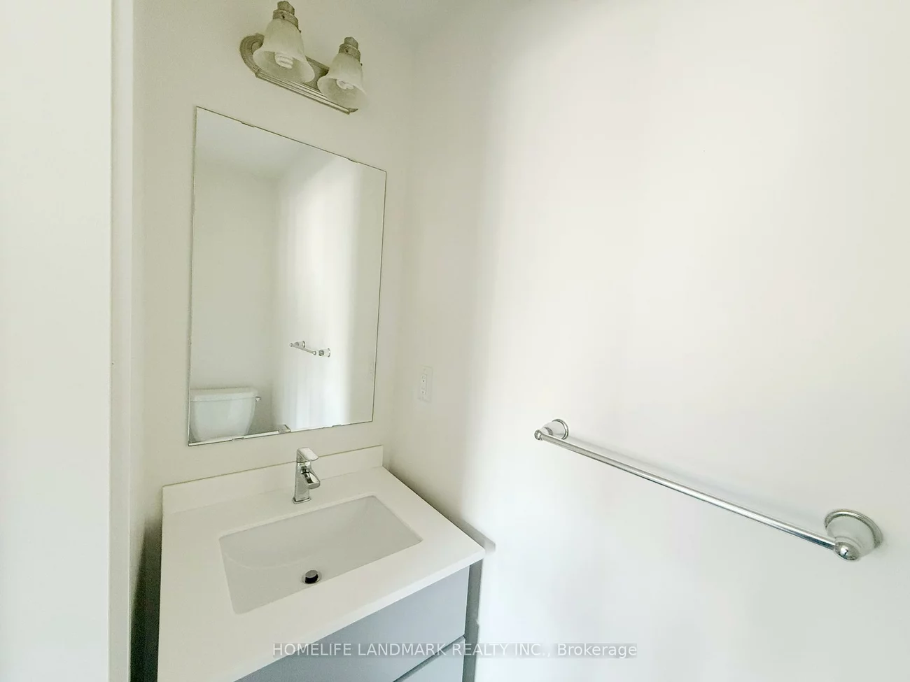 172, Squire, 1008 - GO Glenorchy, Oakville