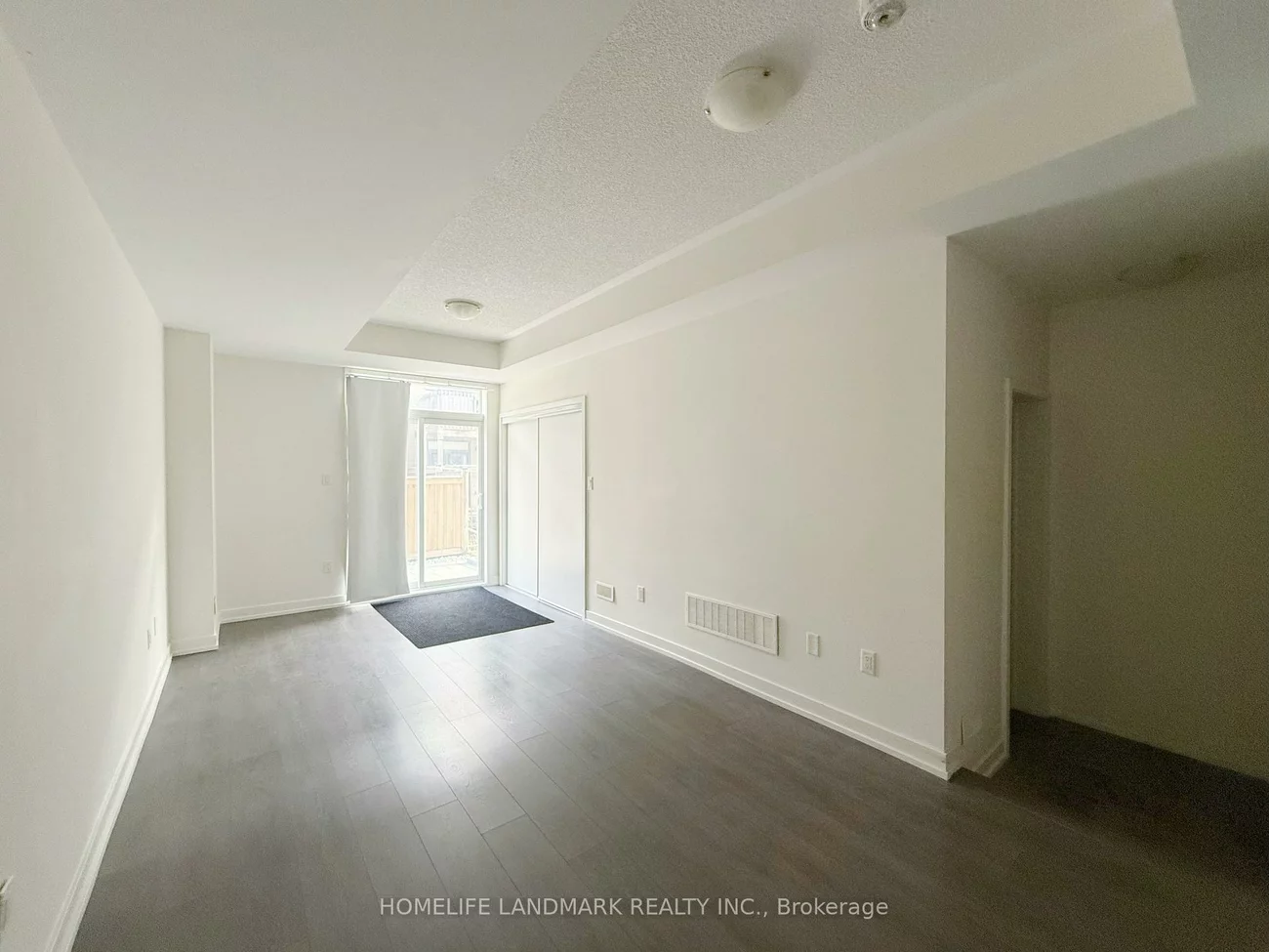 172, Squire, 1008 - GO Glenorchy, Oakville