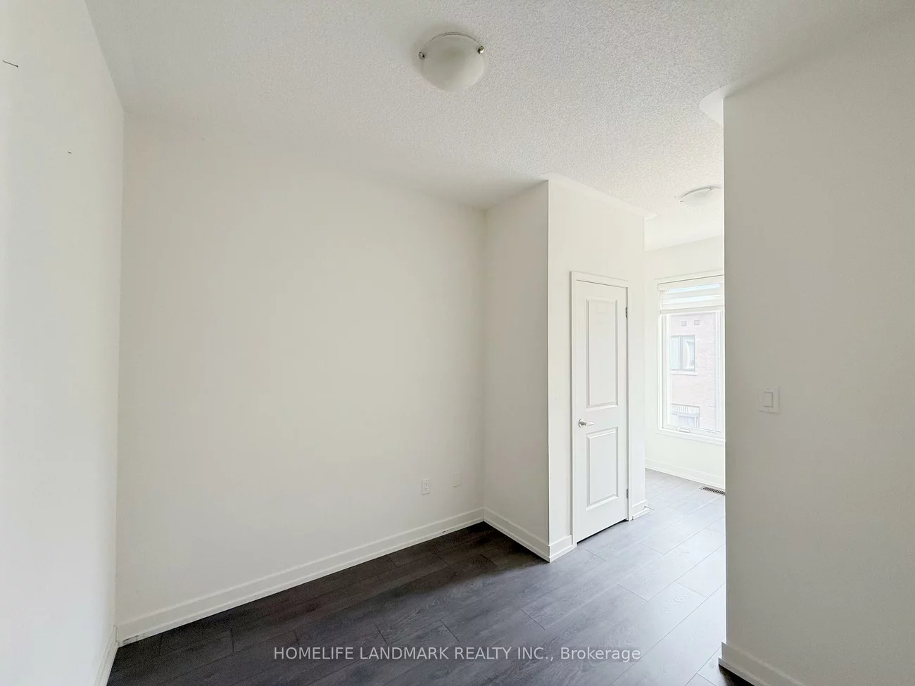 172, Squire, 1008 - GO Glenorchy, Oakville