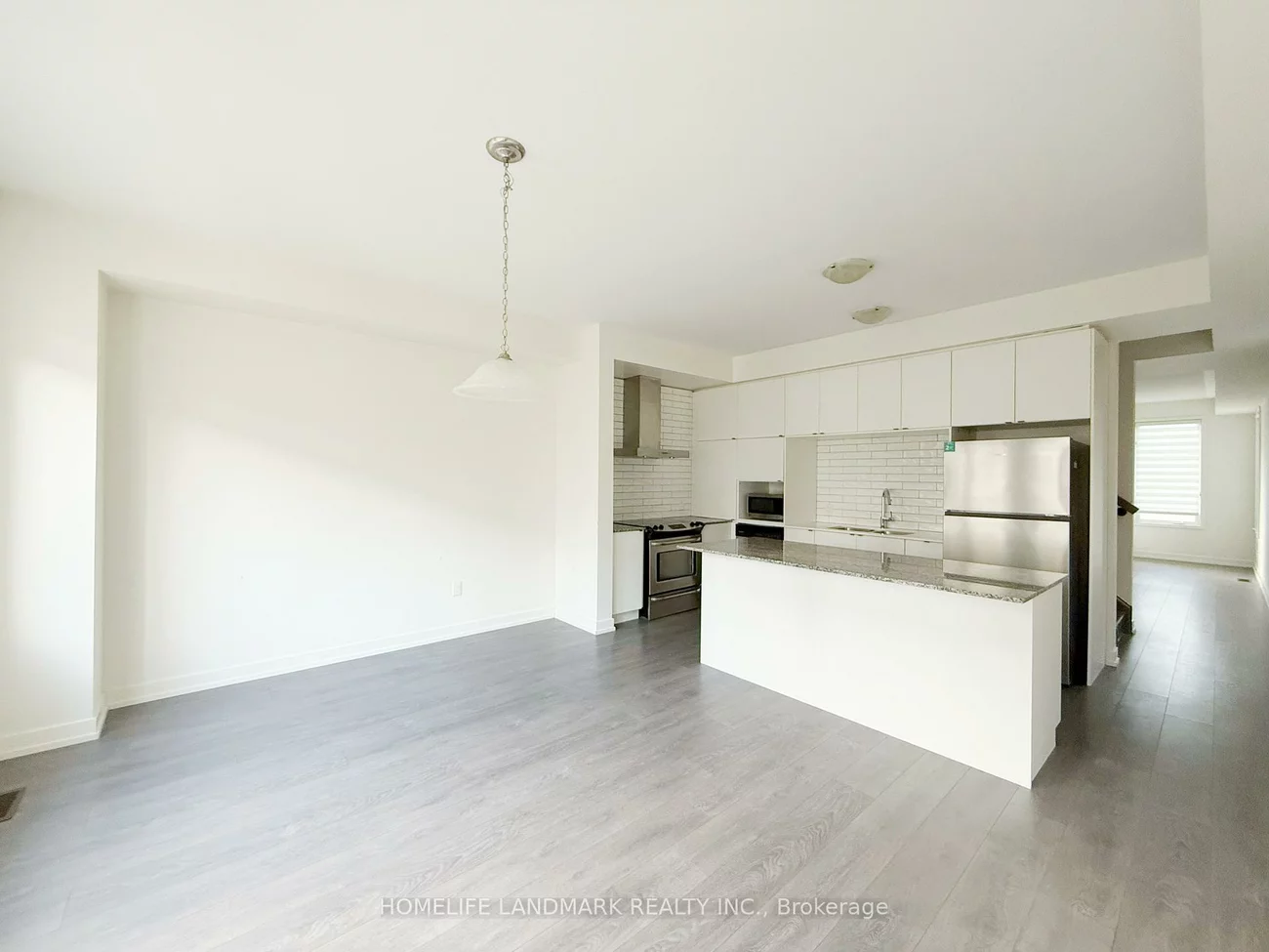 172, Squire, 1008 - GO Glenorchy, Oakville