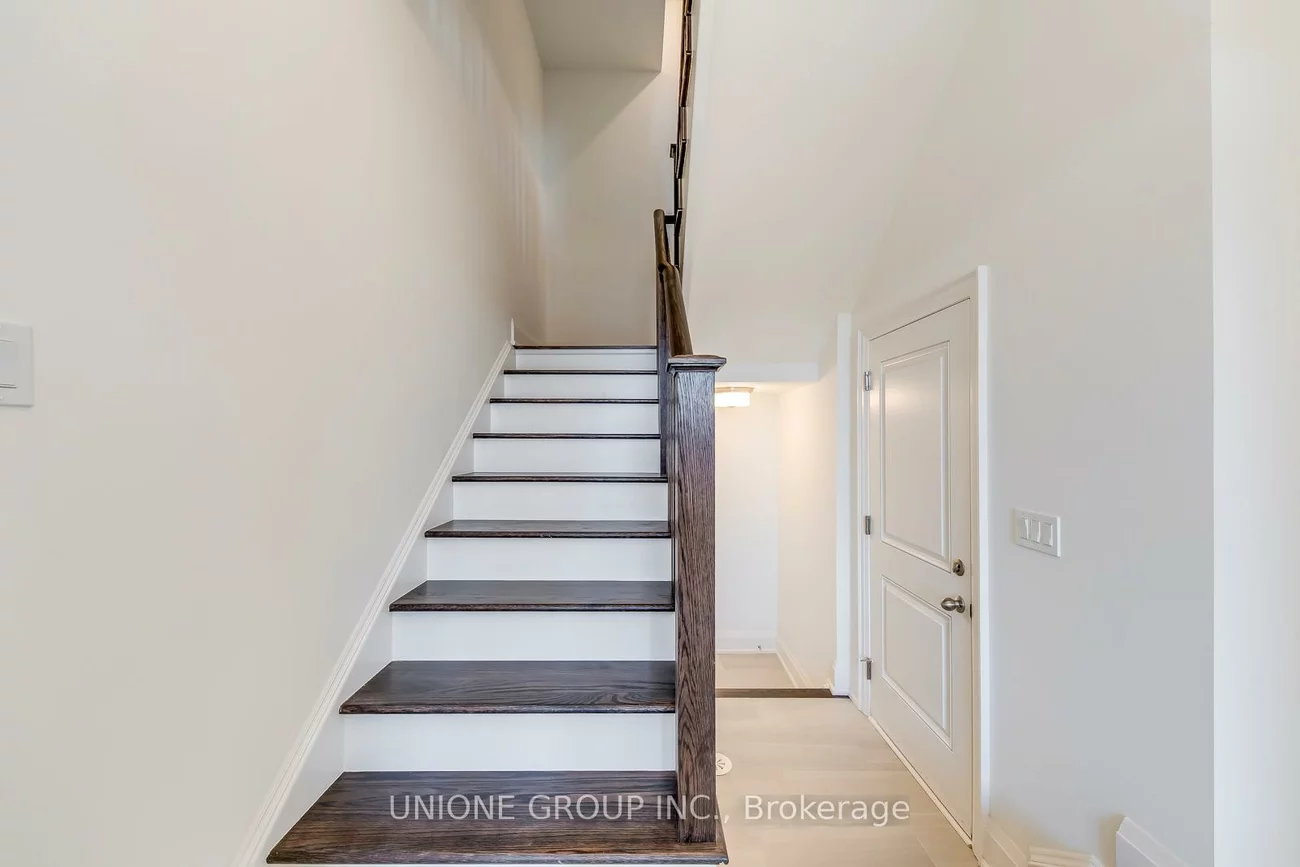 94, Ayaan, 1008 - GO Glenorchy, Oakville