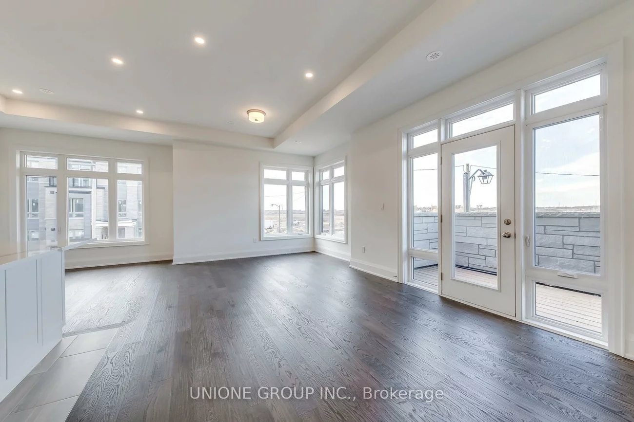 94, Ayaan, 1008 - GO Glenorchy, Oakville