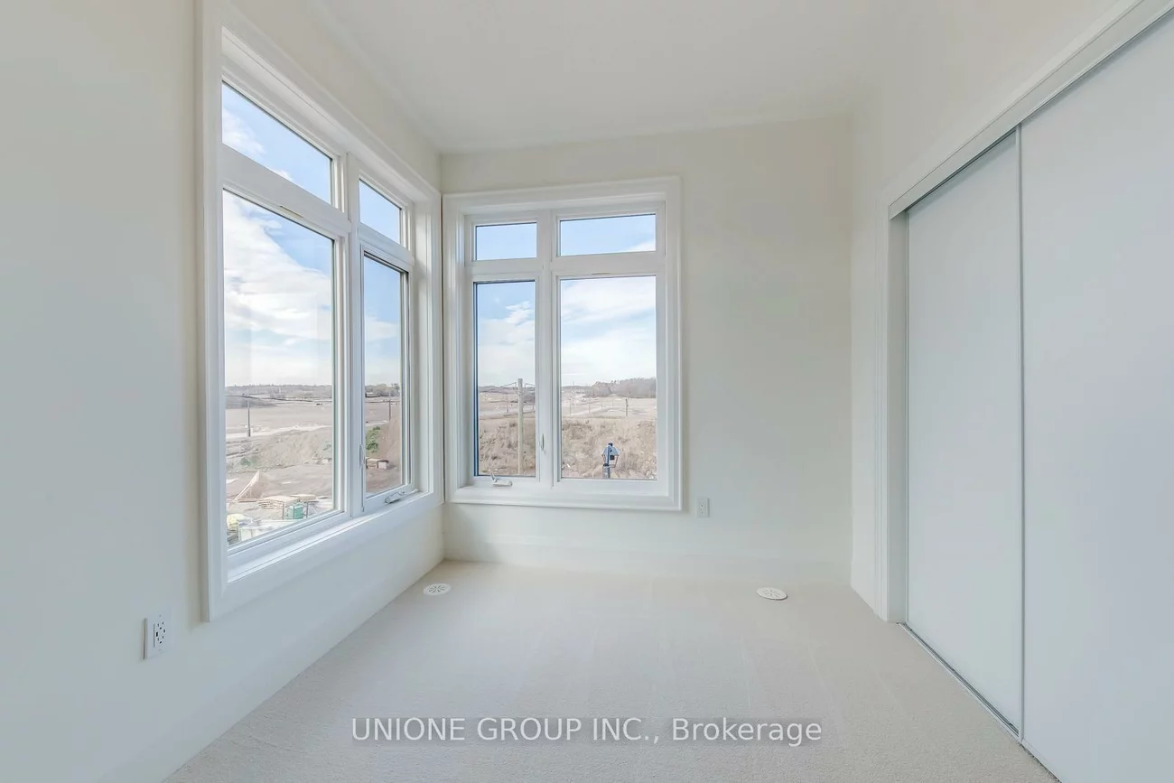 94, Ayaan, 1008 - GO Glenorchy, Oakville