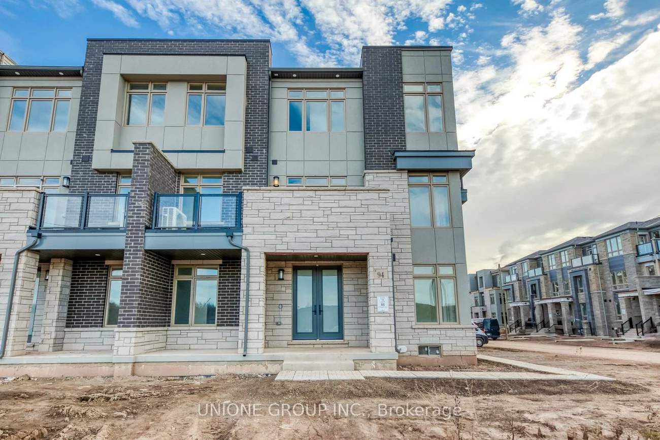 94, Ayaan, 1008 - GO Glenorchy, Oakville