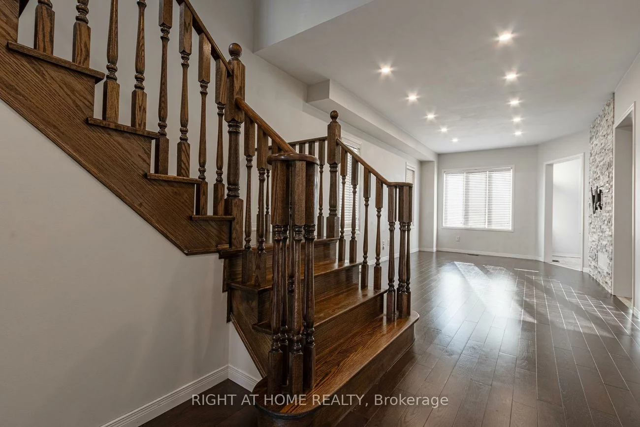 3062, Janice, 1008 - GO Glenorchy, Oakville