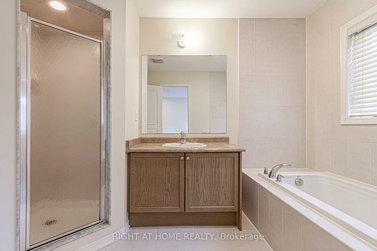 3062, Janice, 1008 - GO Glenorchy, Oakville