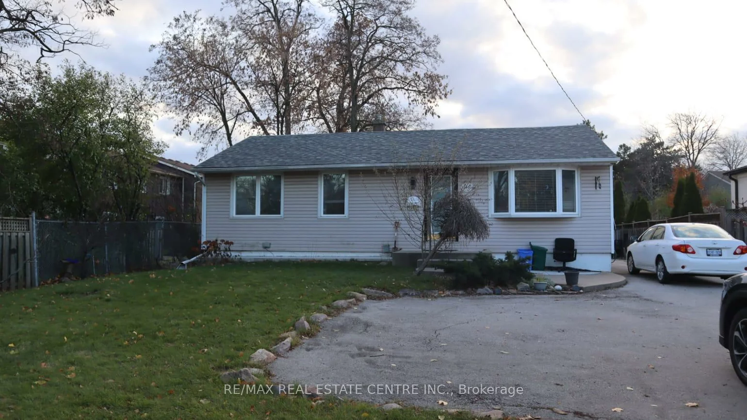 1462, Sixth, 1003 - CP College Park, Oakville