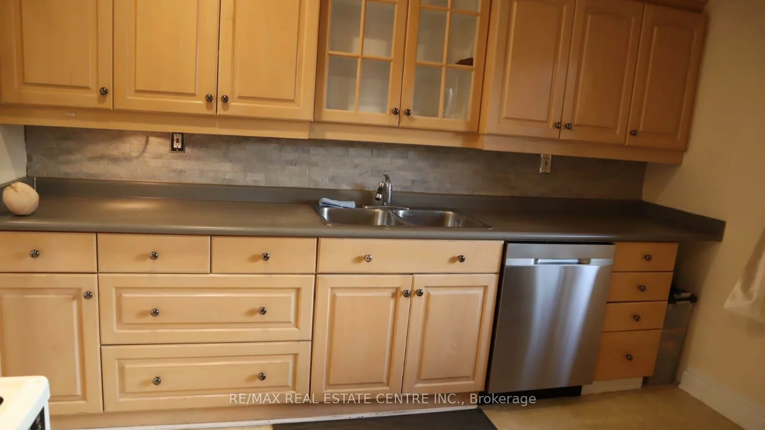 1462, Sixth, 1003 - CP College Park, Oakville