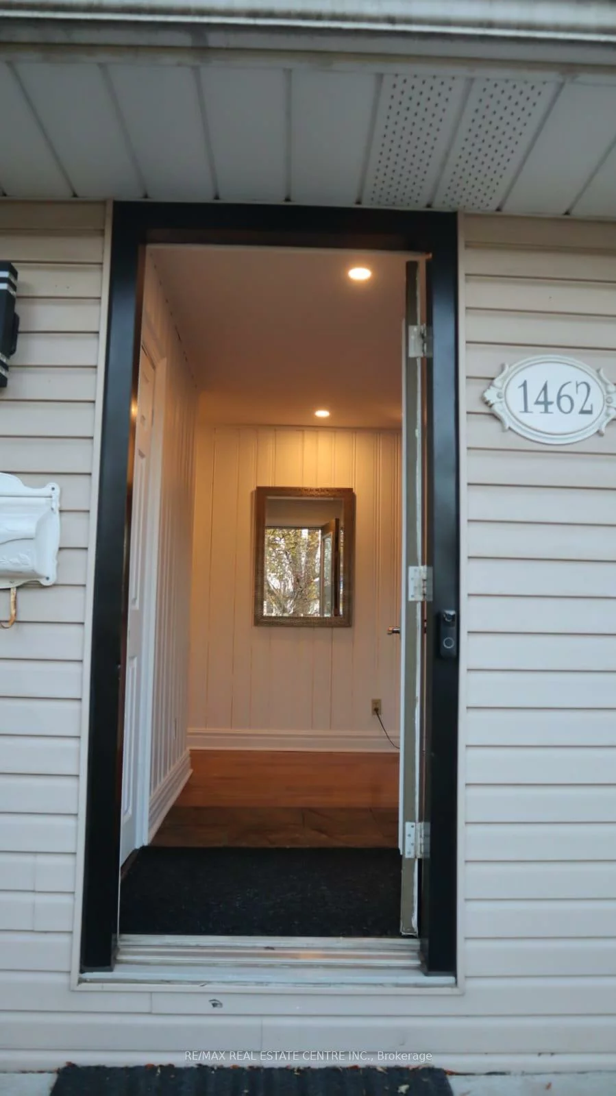 1462, Sixth, 1003 - CP College Park, Oakville