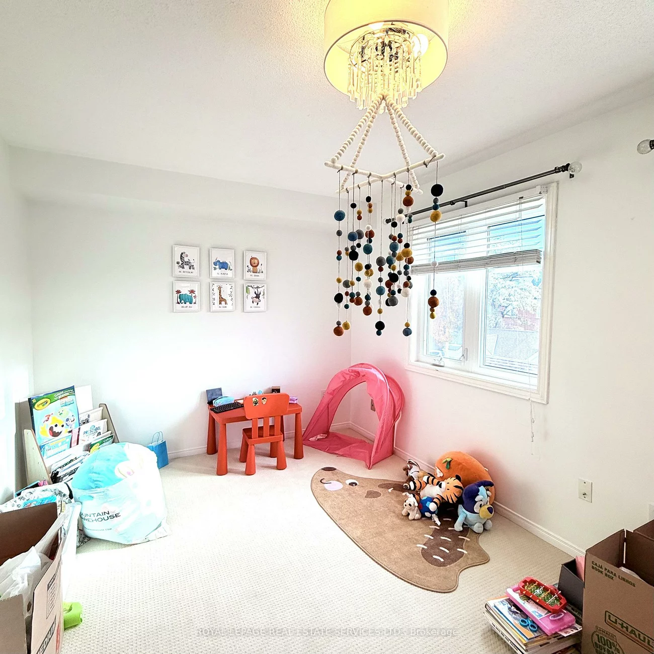 40, CHESTER, 1015 - RO River Oaks, Oakville