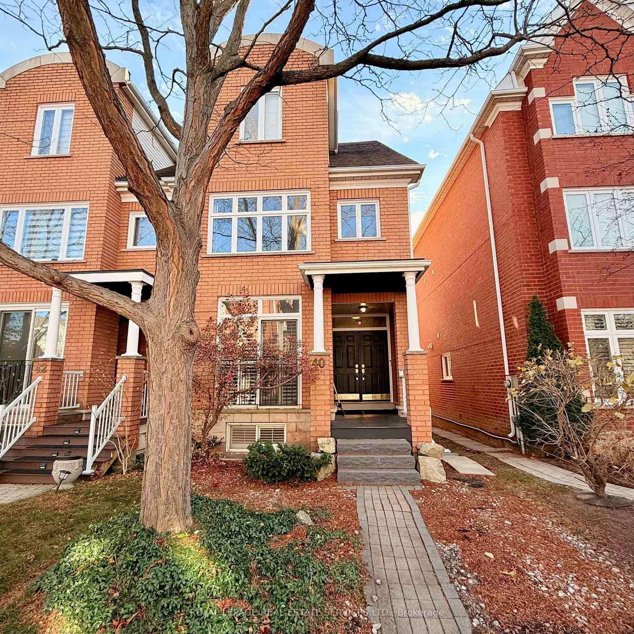 40, CHESTER, 1015 - RO River Oaks, Oakville