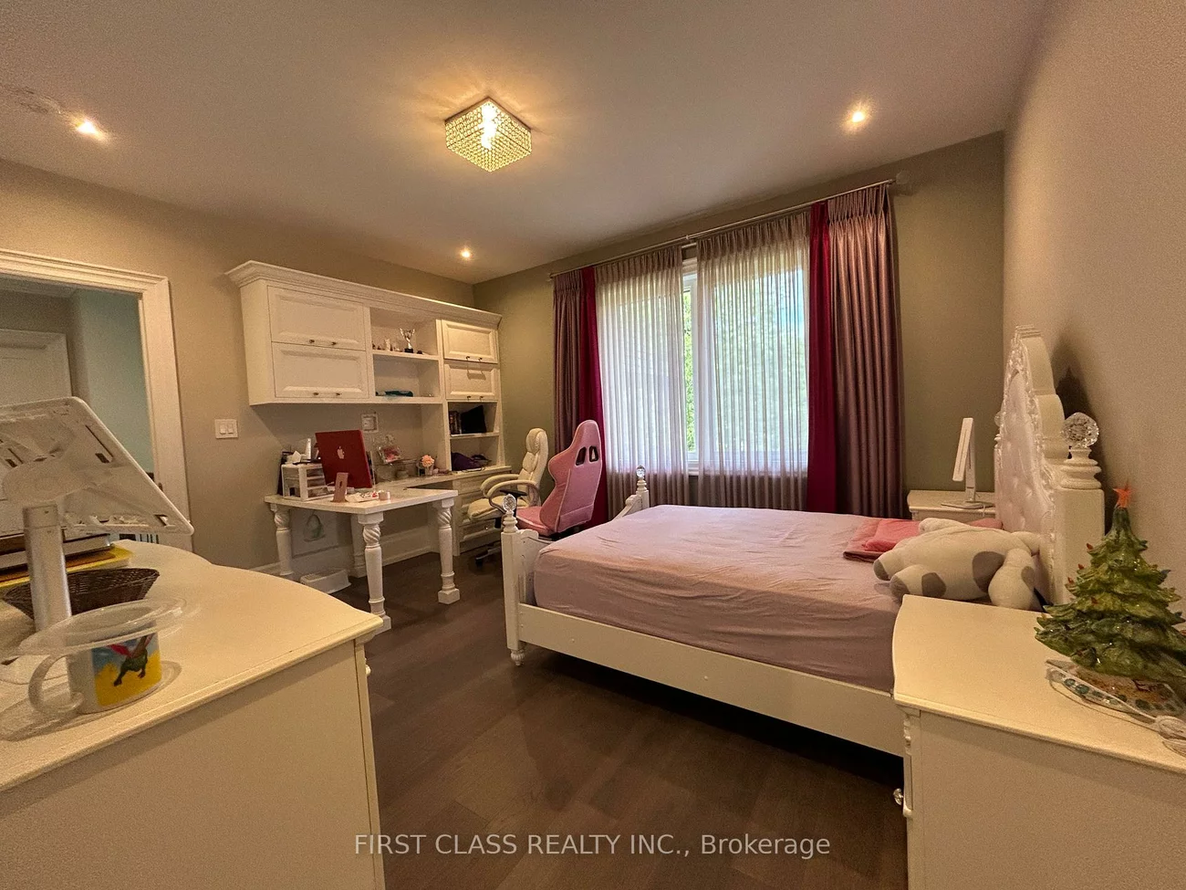 2194, Elmhurst, 1006 - FD Ford, Oakville