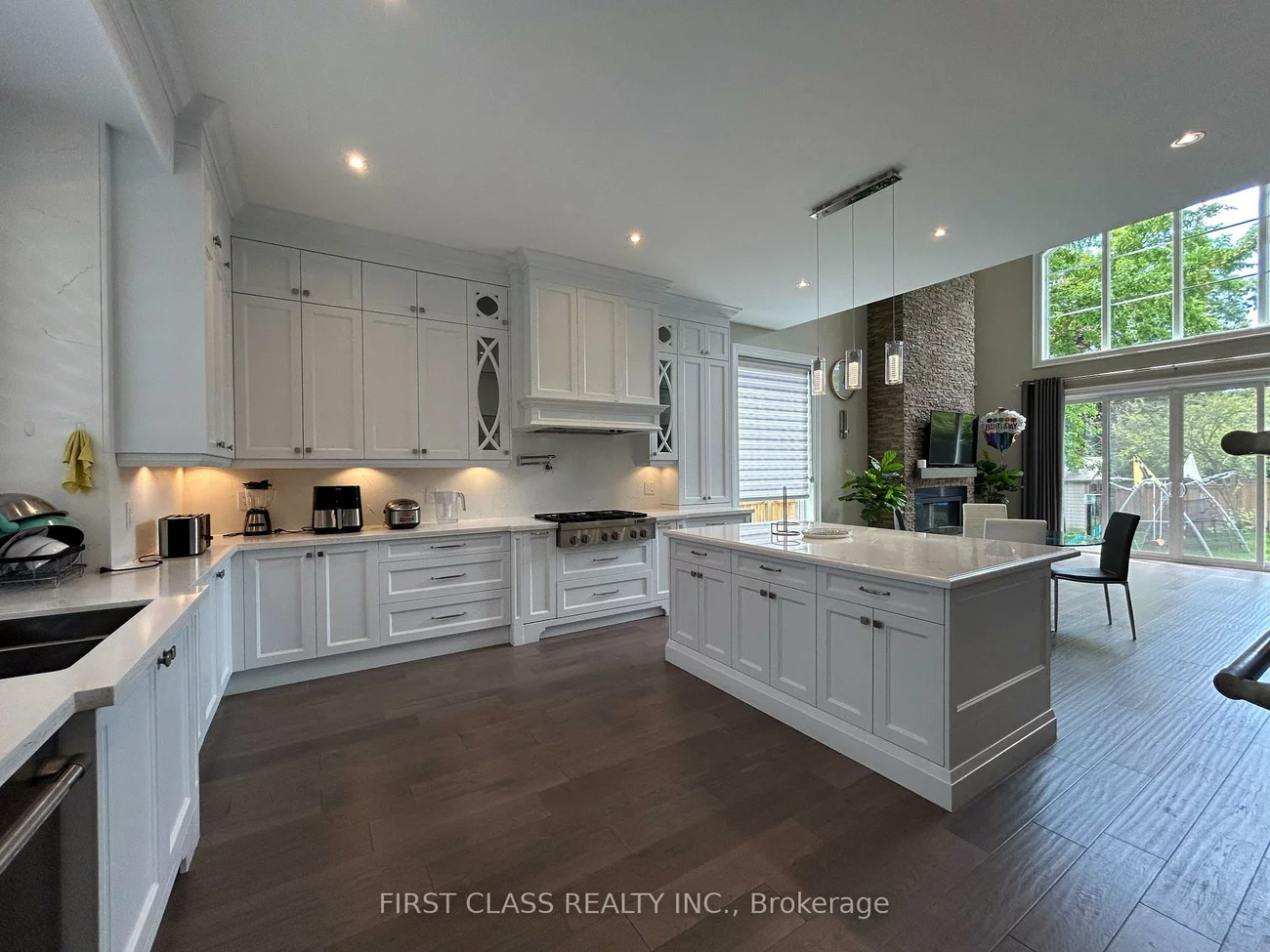 2194, Elmhurst, 1006 - FD Ford, Oakville