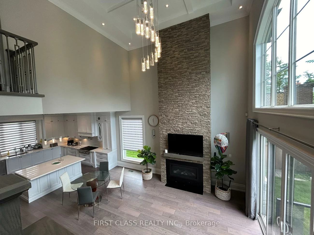 2194, Elmhurst, 1006 - FD Ford, Oakville