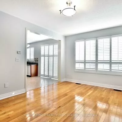 2565, Falkland, 1022 - WT West Oak Trails, Oakville