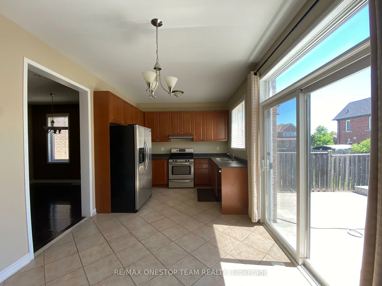 2329, Blue Oak, 1019 - WM Westmount, Oakville