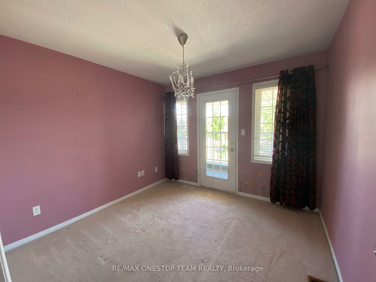 2329, Blue Oak, 1019 - WM Westmount, Oakville