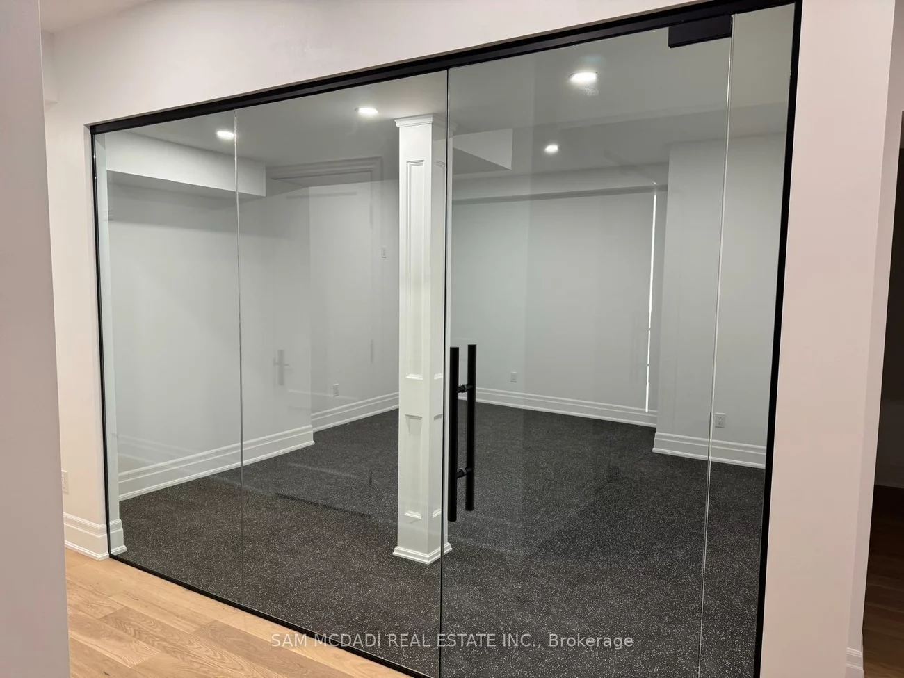 243, Prince George, 1017 - SW Southwest, Oakville