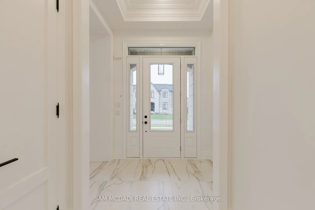 243, Prince George, 1017 - SW Southwest, Oakville