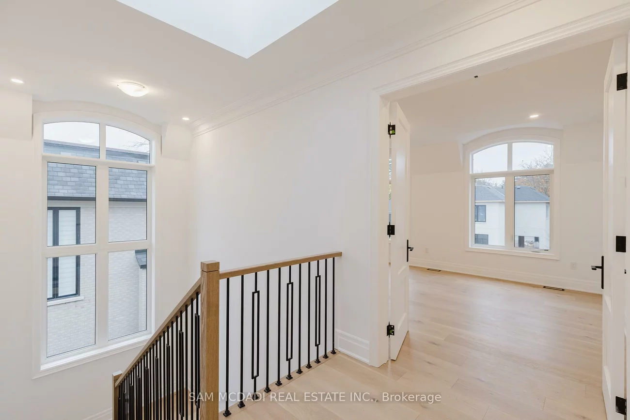 243, Prince George, 1017 - SW Southwest, Oakville