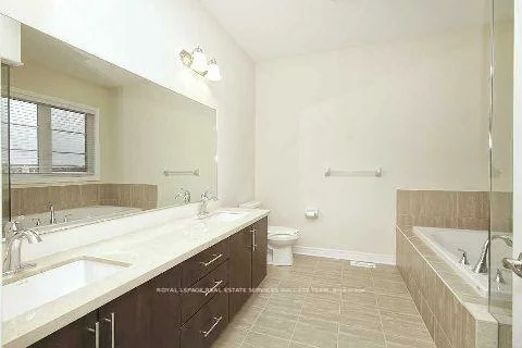 81, Kaitting, 1008 - GO Glenorchy, Oakville