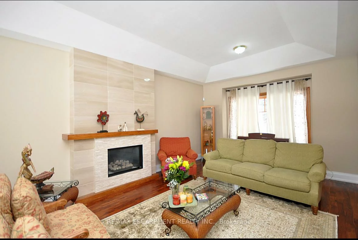 225, Forestwood, 1011 - MO Morrison, Oakville