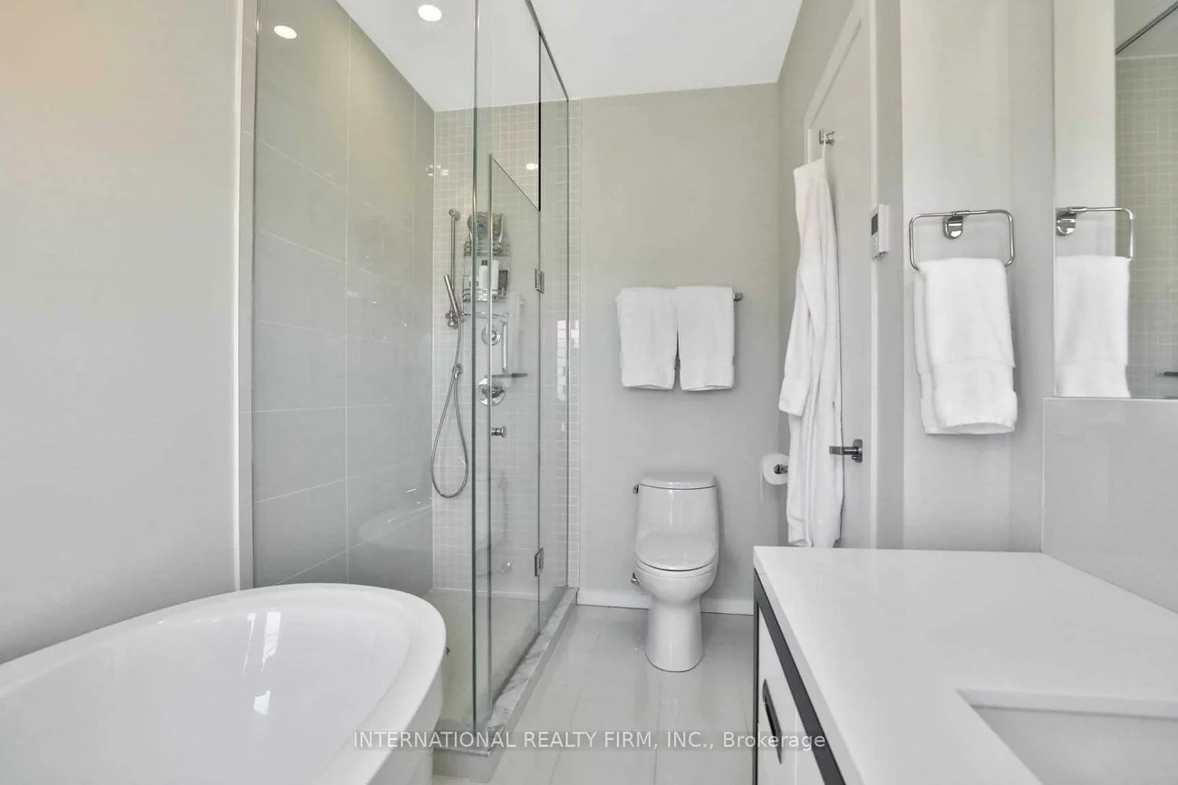 286, Vellwood, 1001 - BR Bronte, Oakville