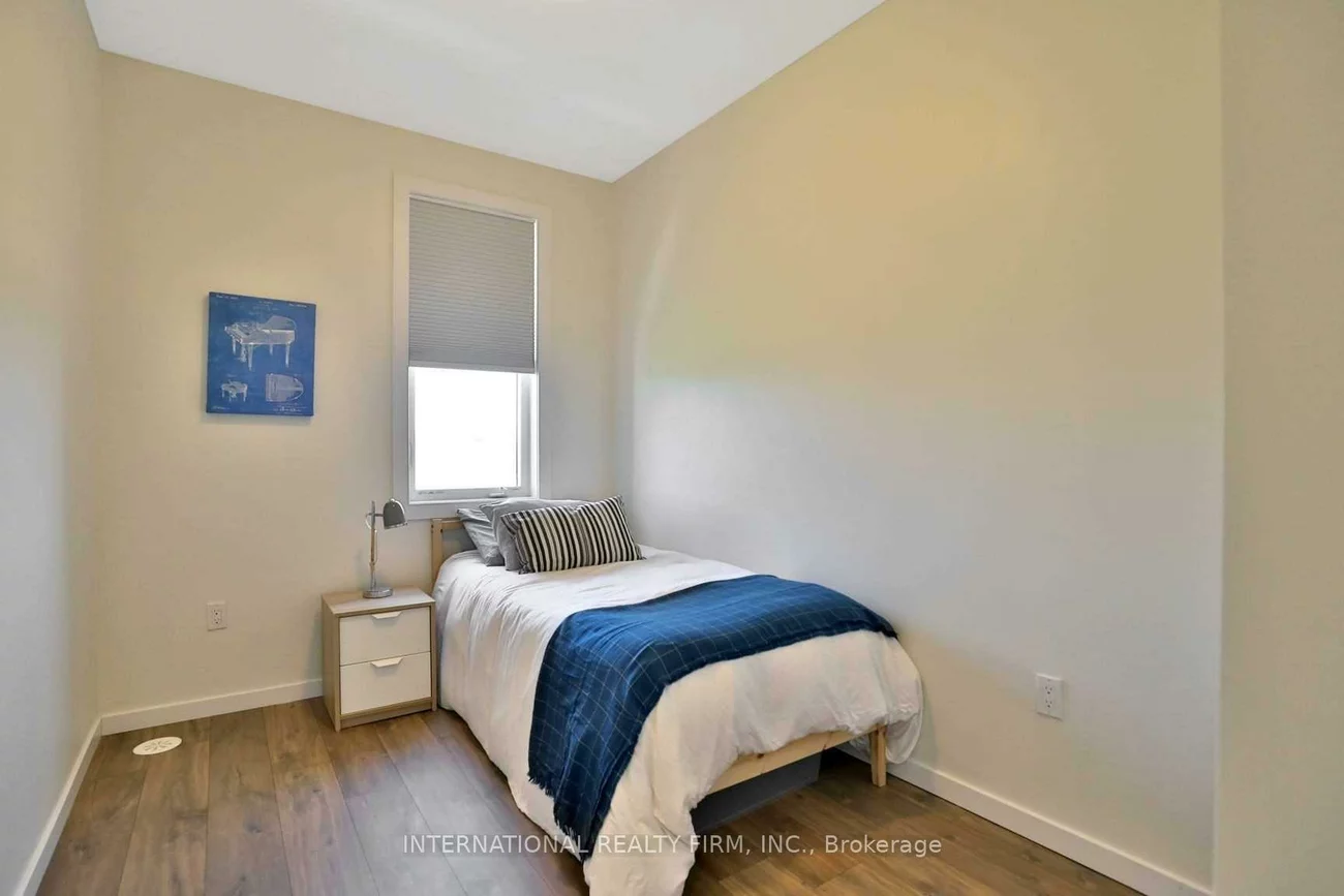 286, Vellwood, 1001 - BR Bronte, Oakville