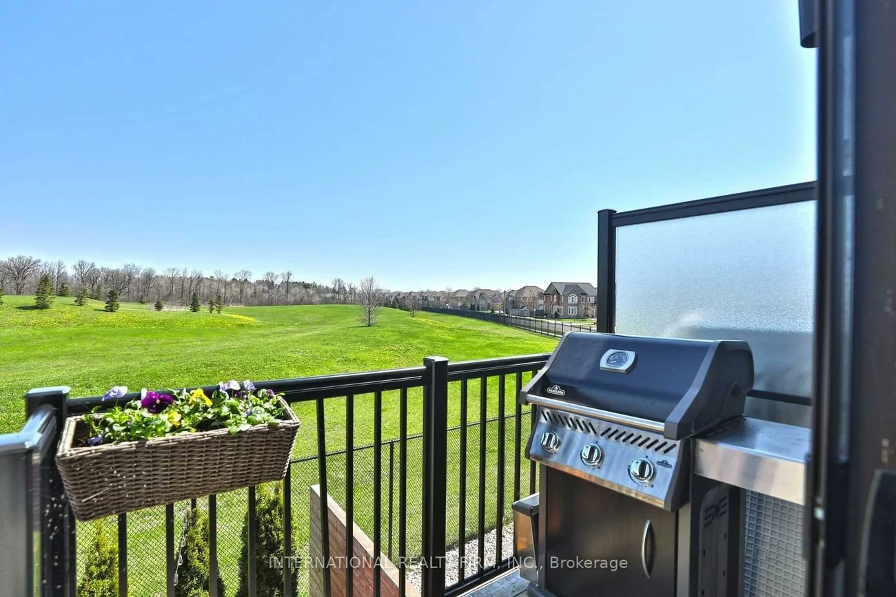 286, Vellwood, 1001 - BR Bronte, Oakville