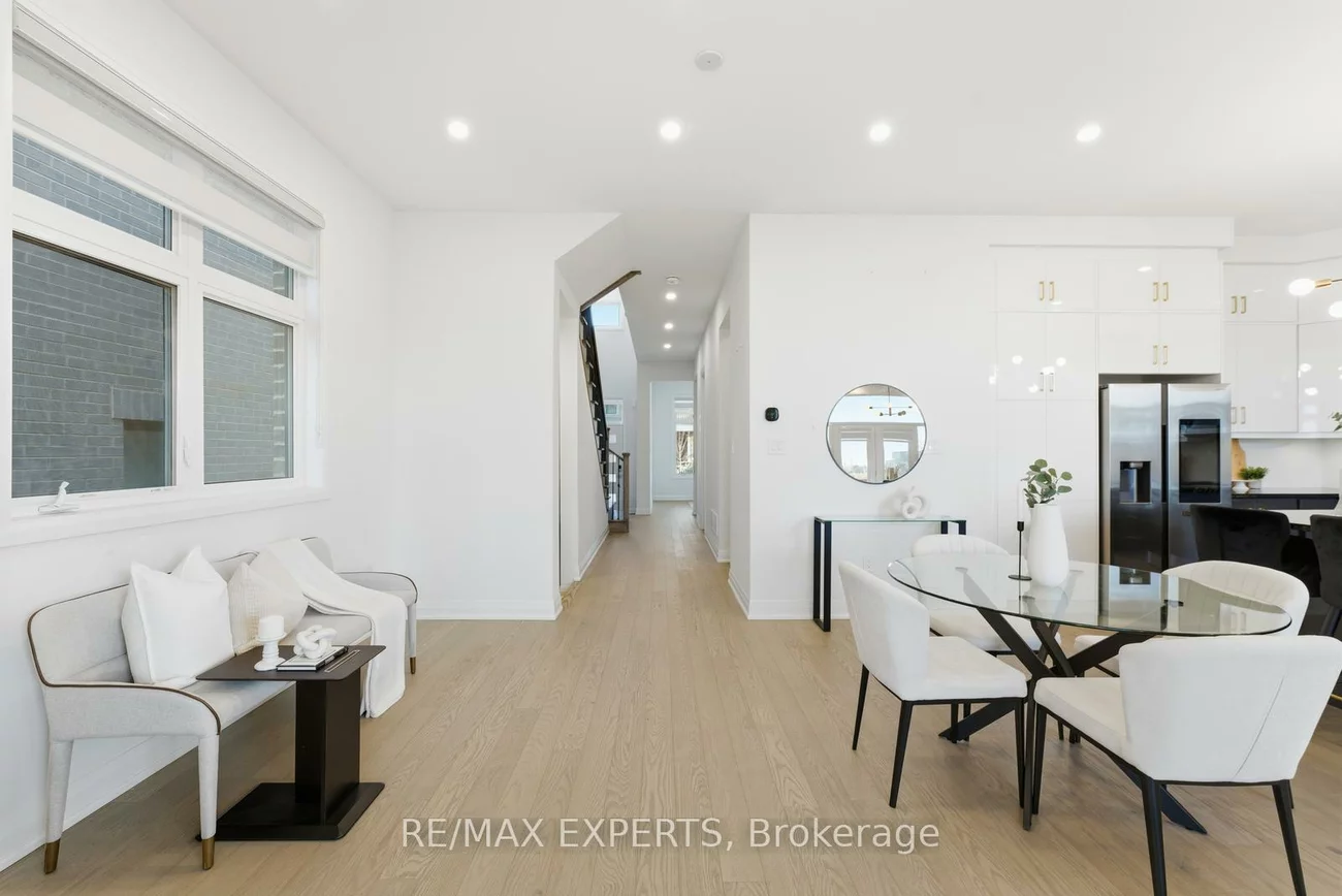 3299, Harasym, 1012 - NW Northwest, Oakville