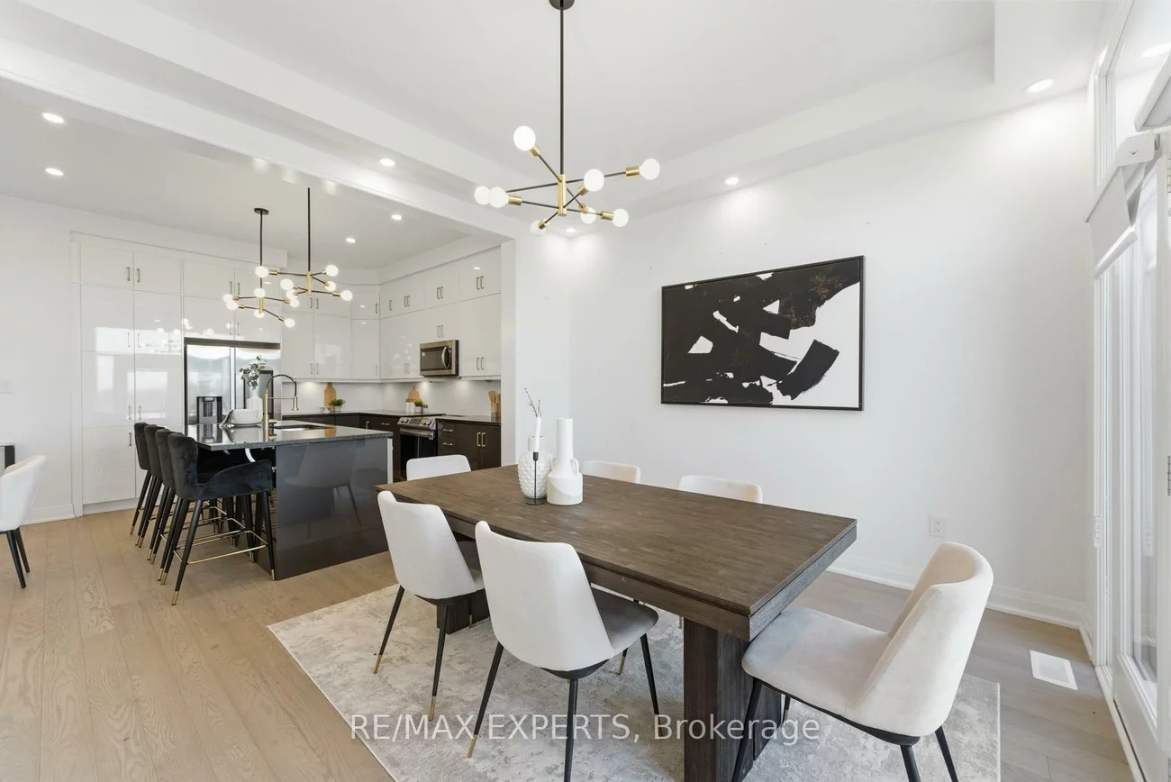 3299, Harasym, 1012 - NW Northwest, Oakville