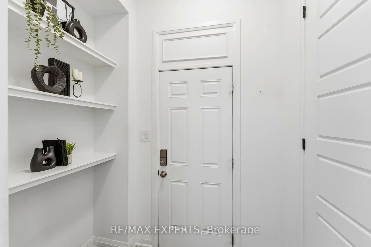 3299, Harasym, 1012 - NW Northwest, Oakville