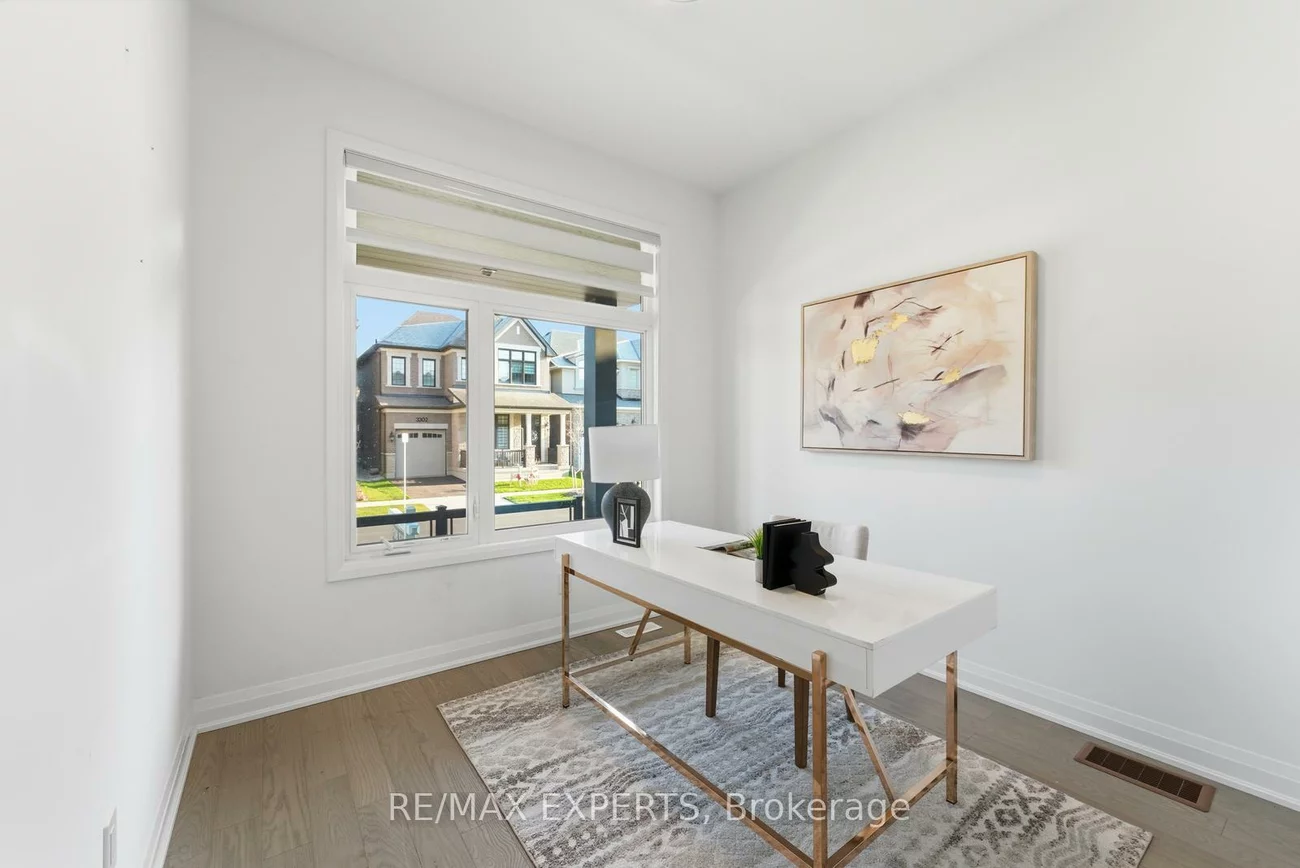 3299, Harasym, 1012 - NW Northwest, Oakville