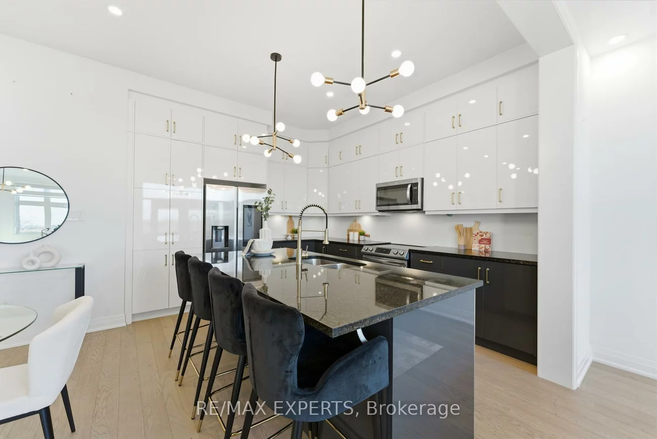 3299, Harasym, 1012 - NW Northwest, Oakville