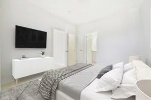 1237, Anthonia, 1010 - JM Joshua Meadows, Oakville