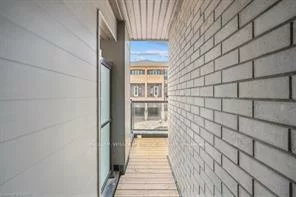 1237, Anthonia, 1010 - JM Joshua Meadows, Oakville