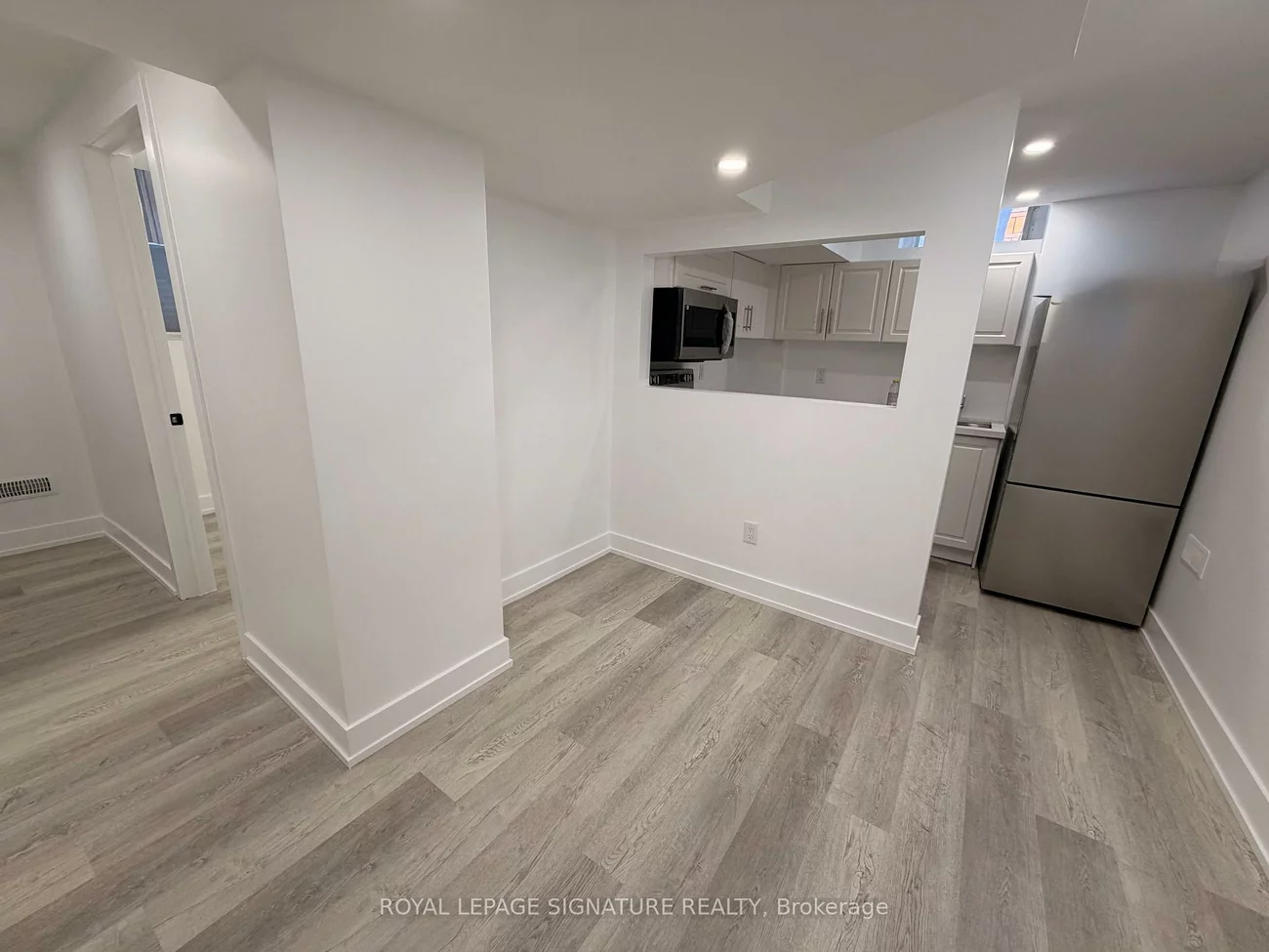 2129, Glenfield, 1022 - WT West Oak Trails, Oakville