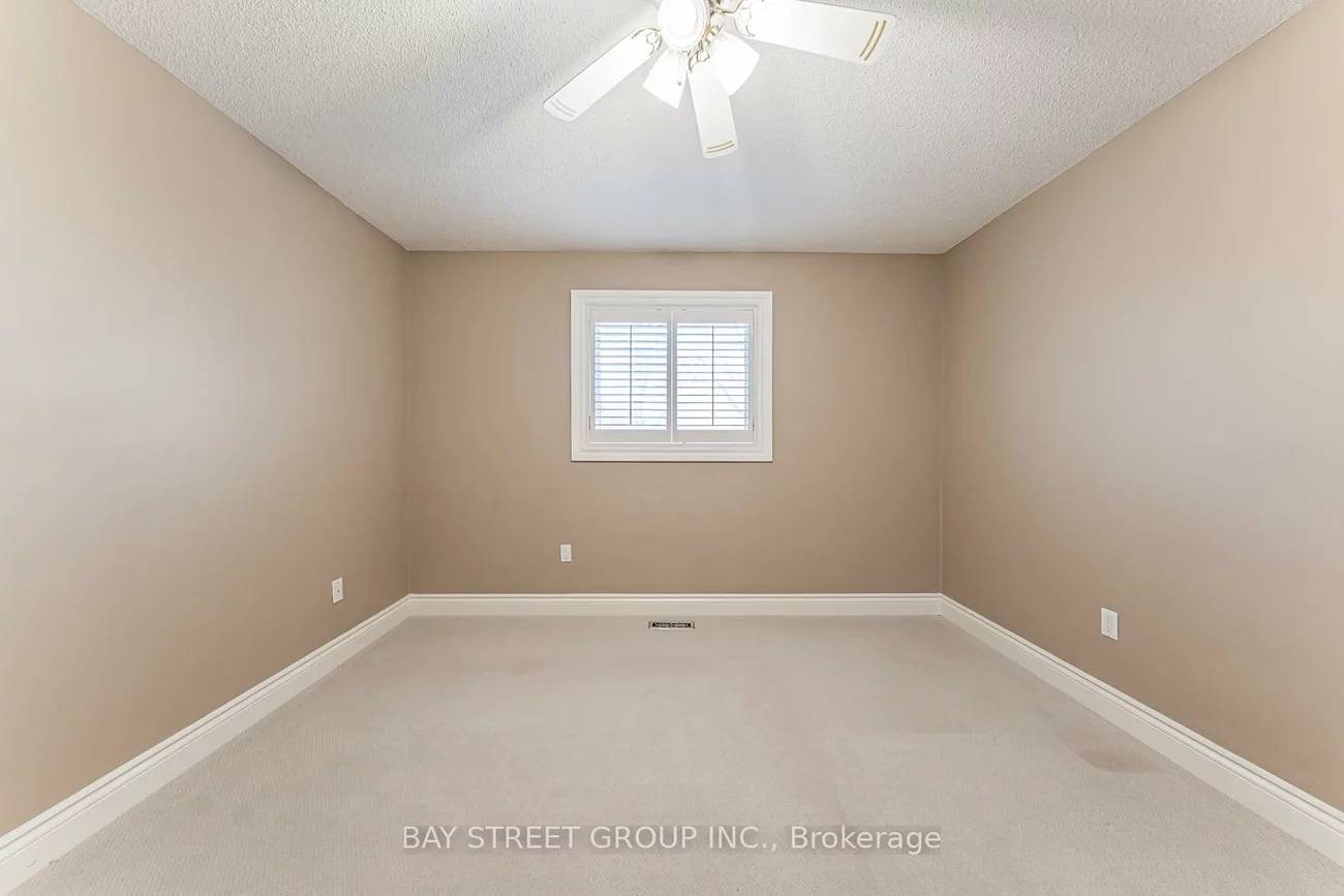 2191, Dunvegan, 1006 - FD Ford, Oakville