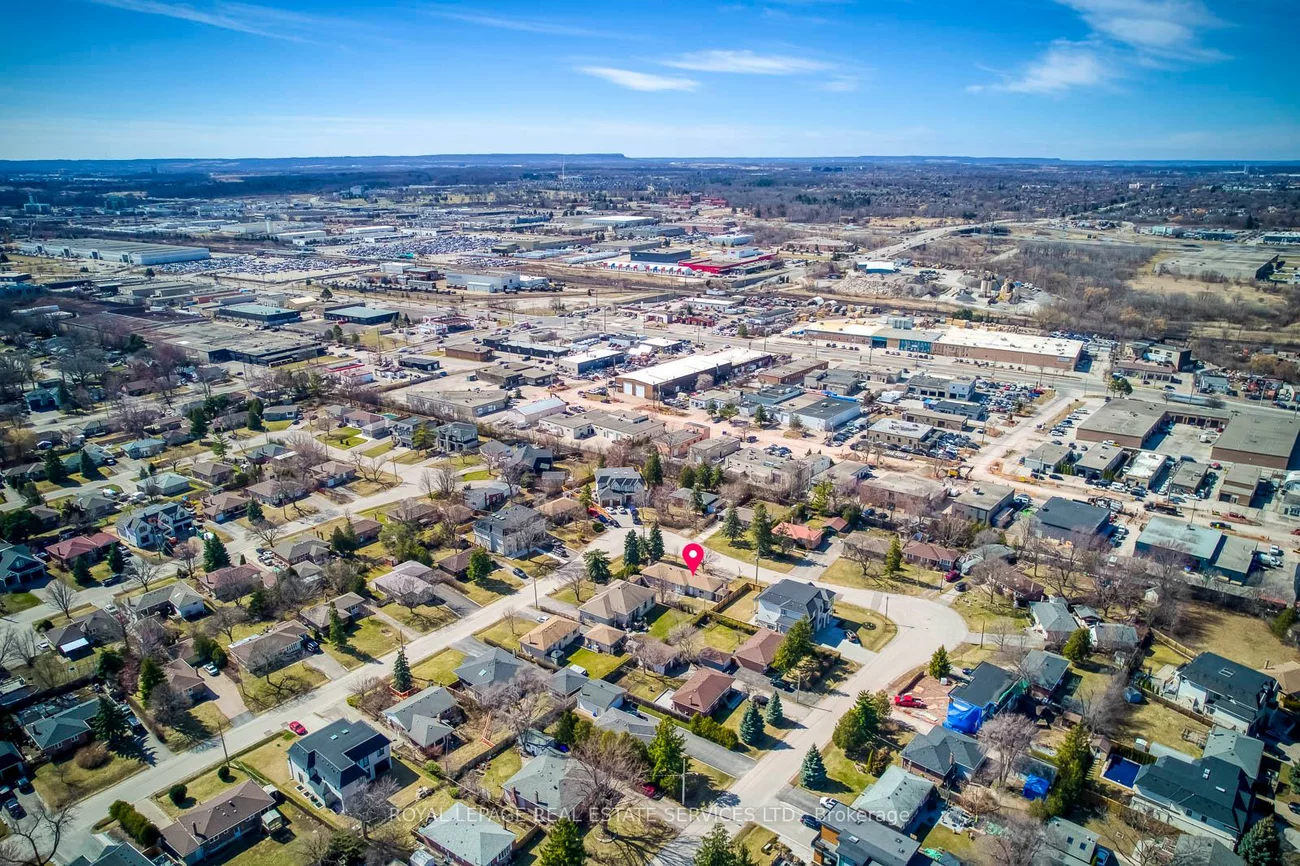 577, Trudale, 1020 - WO West, Oakville