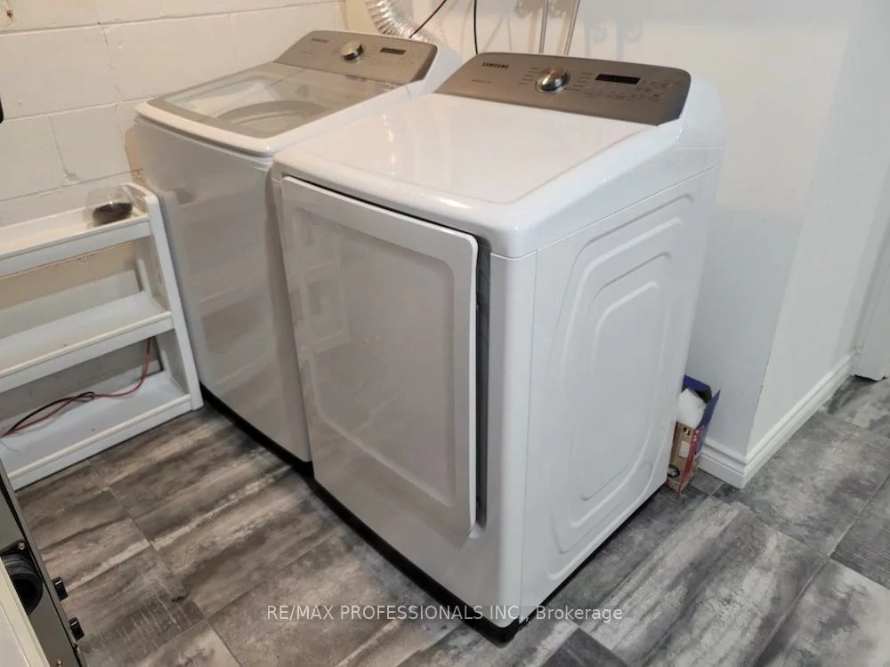 15, Ridge, 1003 - CP College Park, Oakville