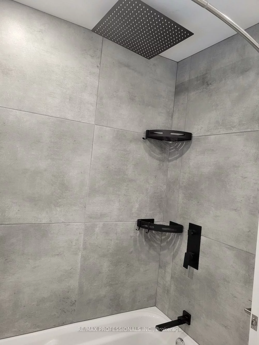 15, Ridge, 1003 - CP College Park, Oakville