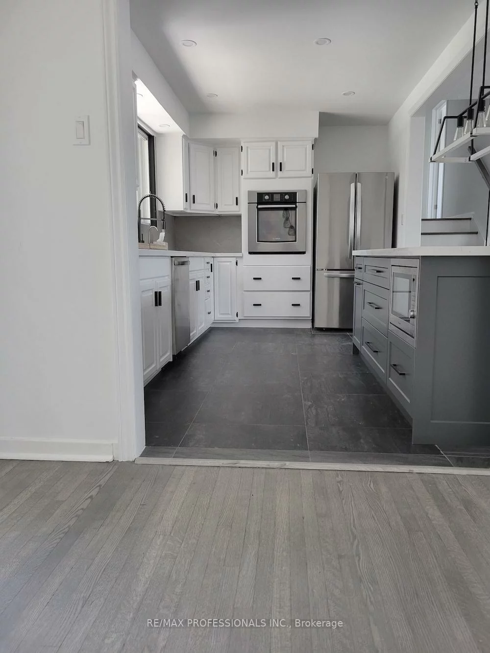 15, Ridge, 1003 - CP College Park, Oakville